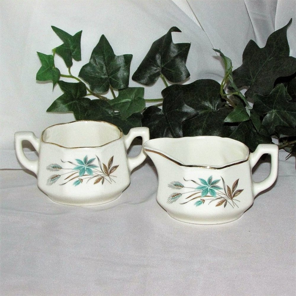 Georgian China Canadian Wheat Vintage Creamer & Sugar Bowl Set Cottagecore
